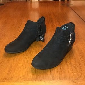 Arizona Orchard Black Suede Booties - Brand New